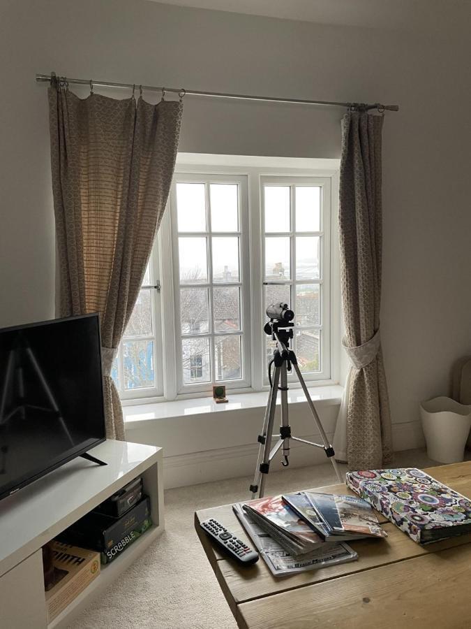 Seaview Cottage With Oodles Of Charm Sleeps 4 Portland Exterior photo