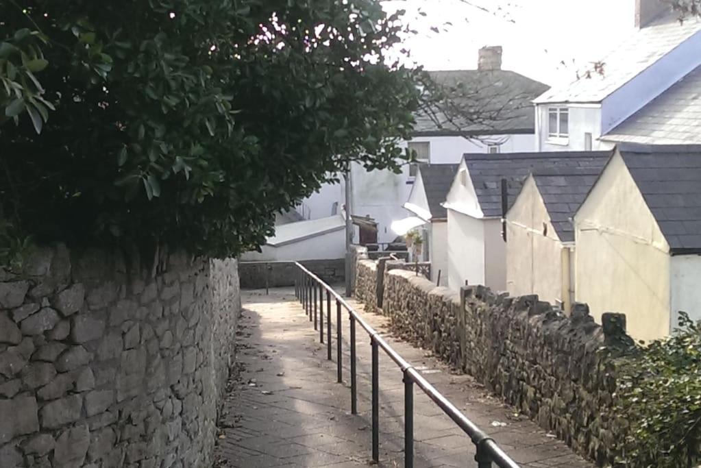 Seaview Cottage With Oodles Of Charm Sleeps 4 Portland Exterior photo