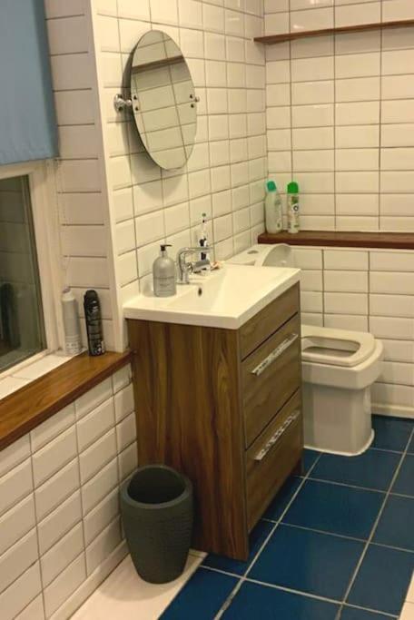 Seaview Cottage With Oodles Of Charm Sleeps 4 Portland Exterior photo