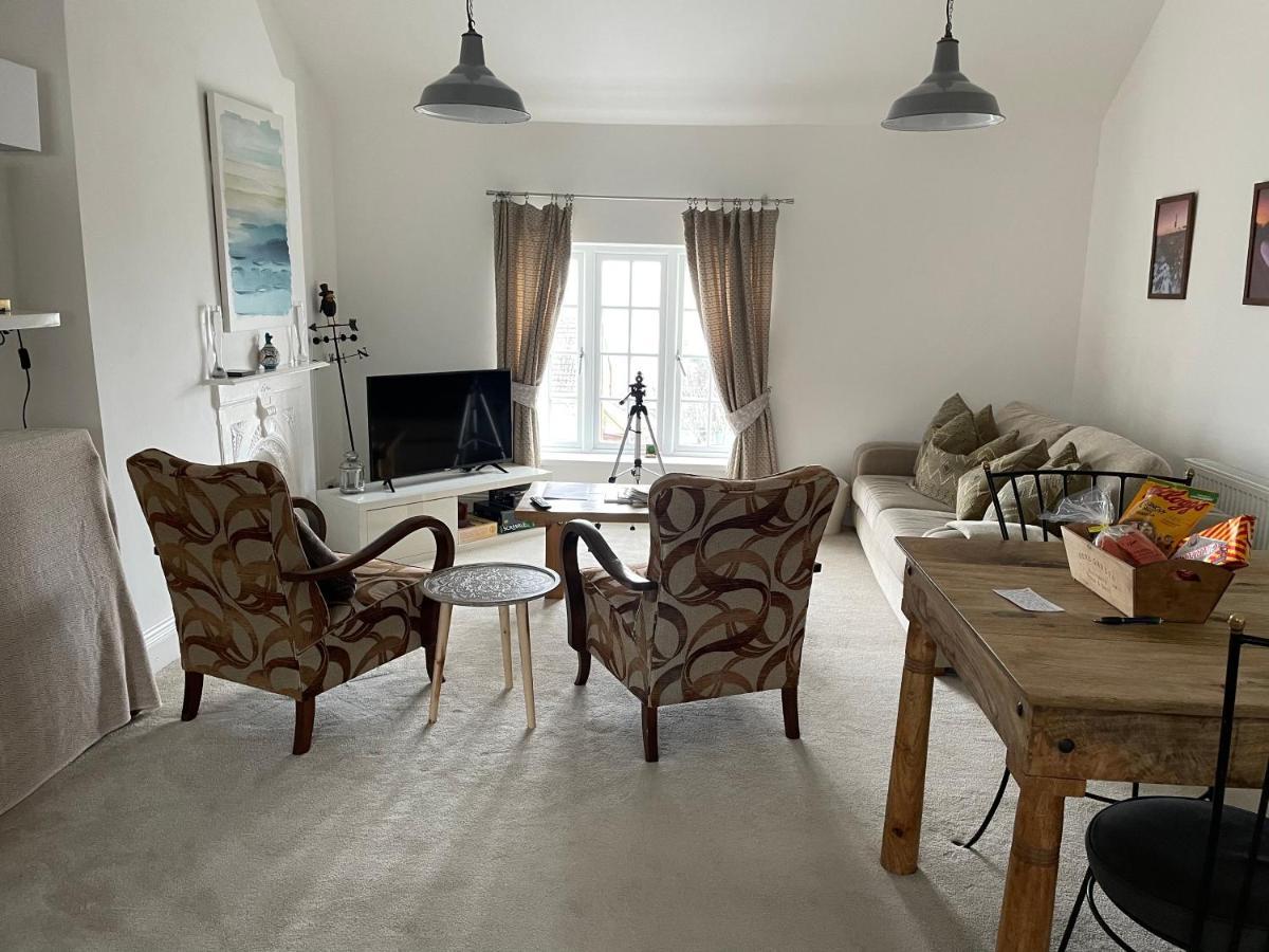 Seaview Cottage With Oodles Of Charm Sleeps 4 Portland Exterior photo